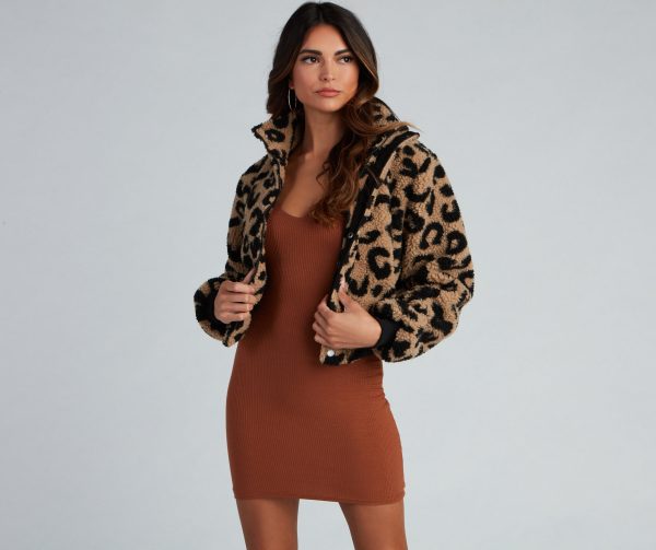 Spotted Cheetah Print Faux Fur Jacket - Image 2