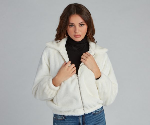 Cuddle Up Faux Fur Bomber Jacket - Image 12