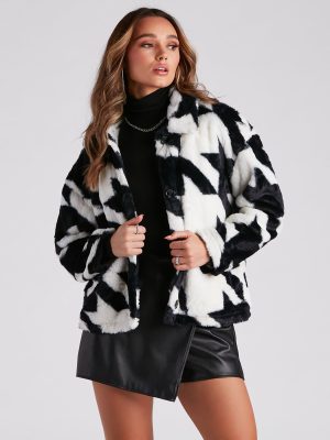 Trendsetting Girl Faux Fur Coat