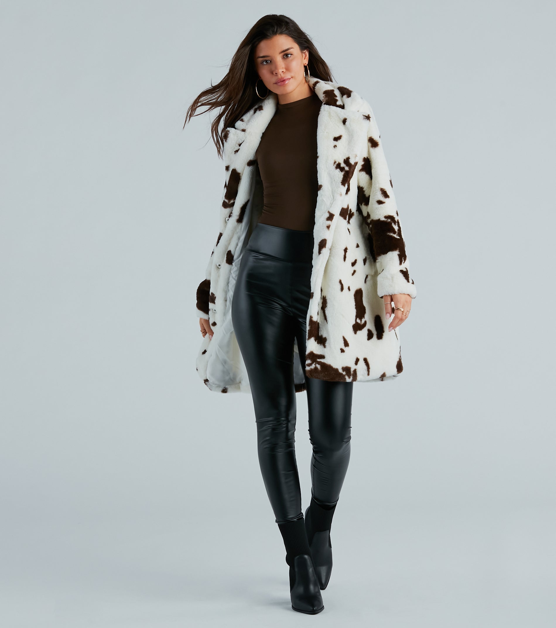 Stylishly Spotted Cow Print Faux Fur Coat - Image 5