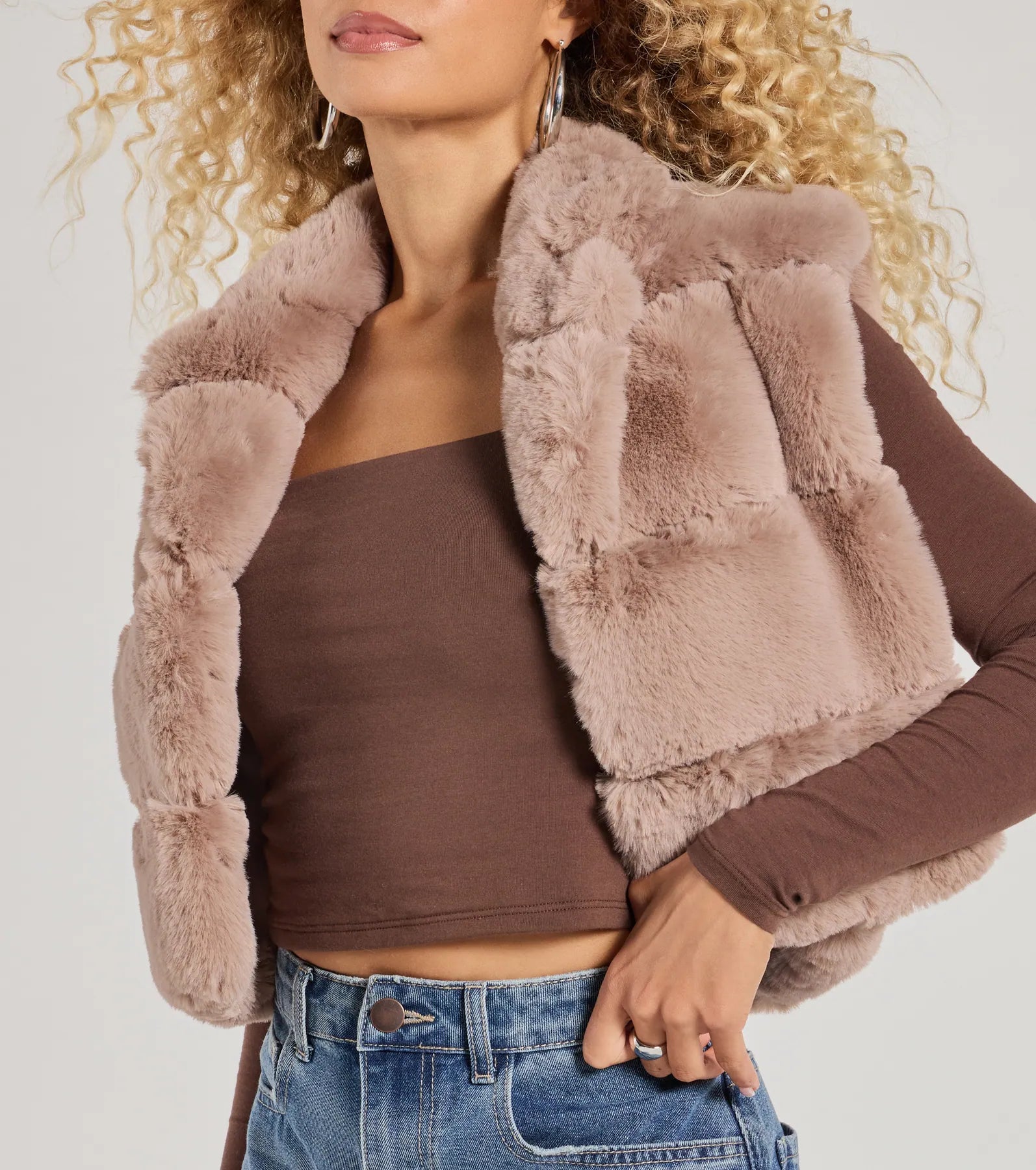 Perfectly Luxe Faux Fur Cropped Vest - Image 4