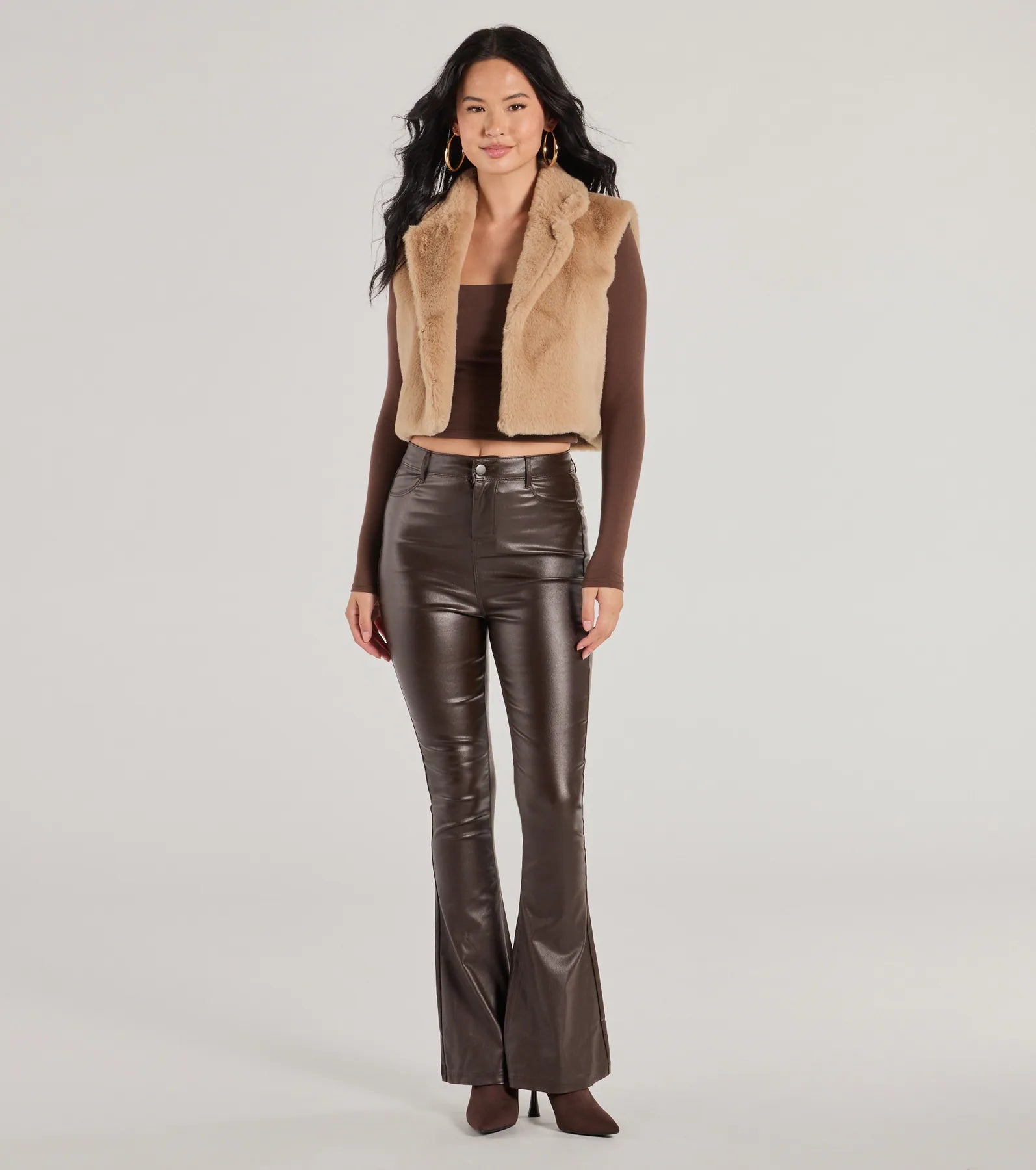 Cozy Glamour Faux Fur Cropped Vest - Image 4