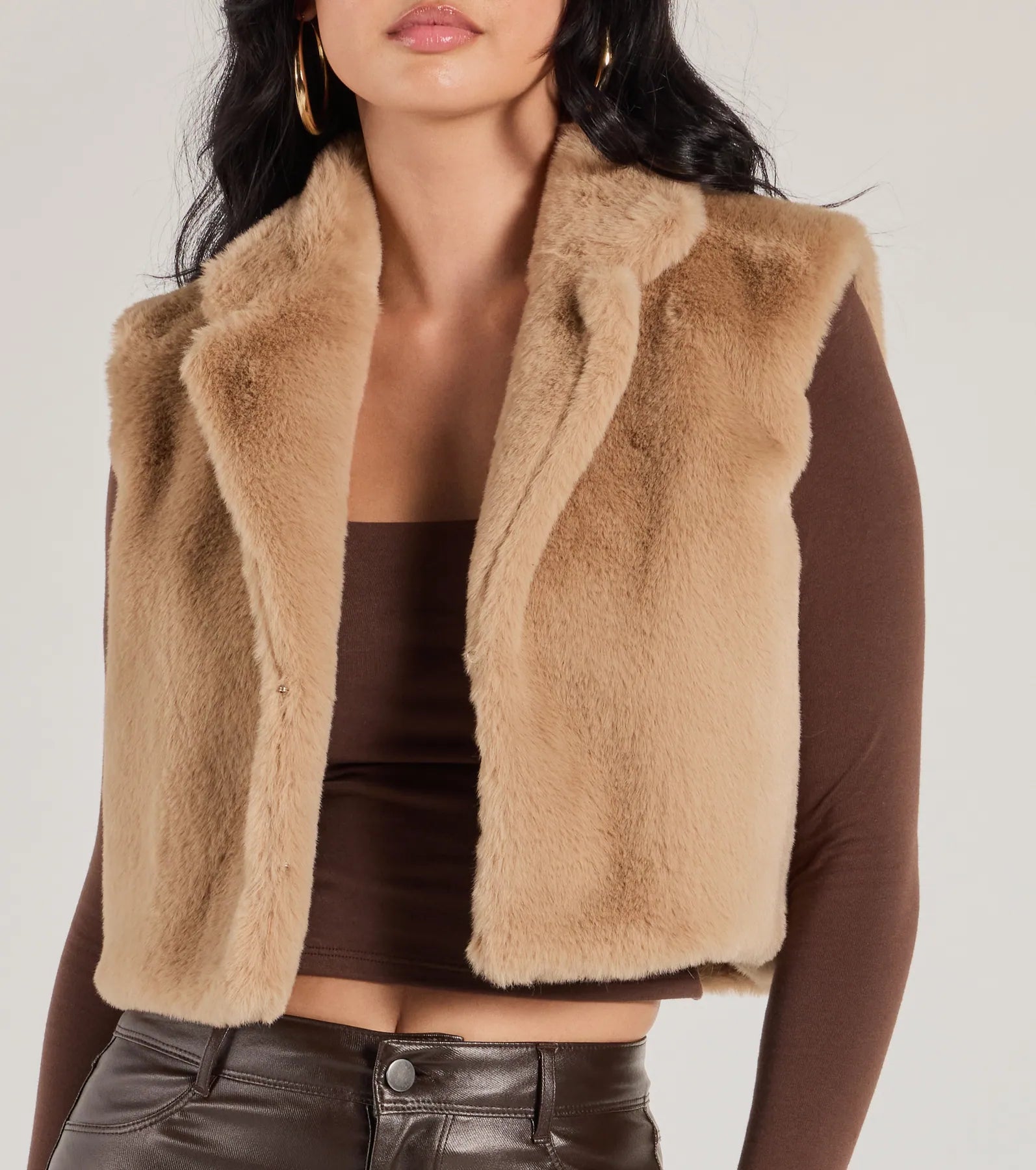 Cozy Glamour Faux Fur Cropped Vest - Image 5