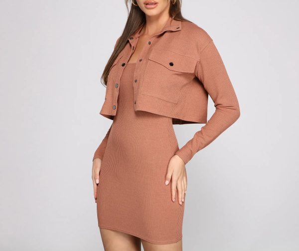 Casually Chic Ribbed Knit Cropped Jacket - Image 3