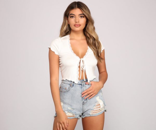 Feelin' Cute Tie-Front Crop Top - Image 5
