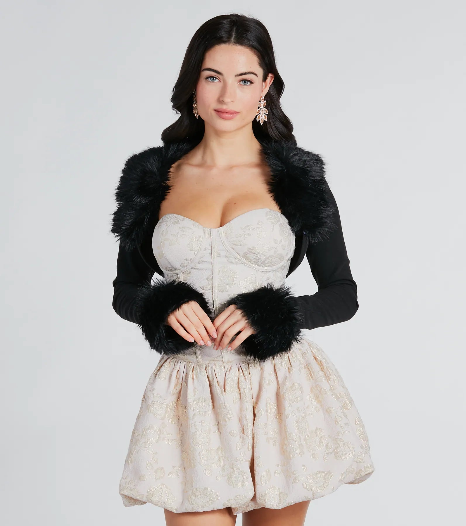 Exclusive Chic Removable Faux Fur Long Sleeve Bolero - Image 8