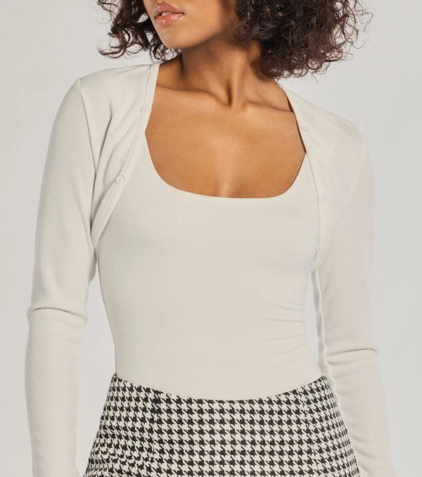 Exclusive Chic Removable Faux Fur Long Sleeve Bolero - Image 5