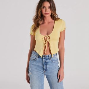 Somewhere Sweet Tie-Front Short Sleeve Crop Top