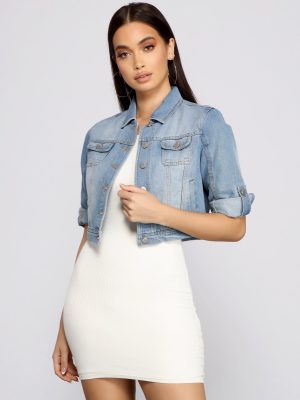 Your Go To Cropped Denim Jacket