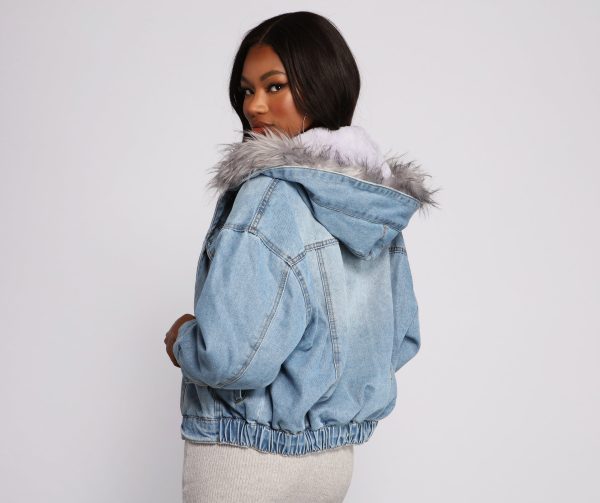 Casual And Cozy Hooded Denim Jacket - Image 3