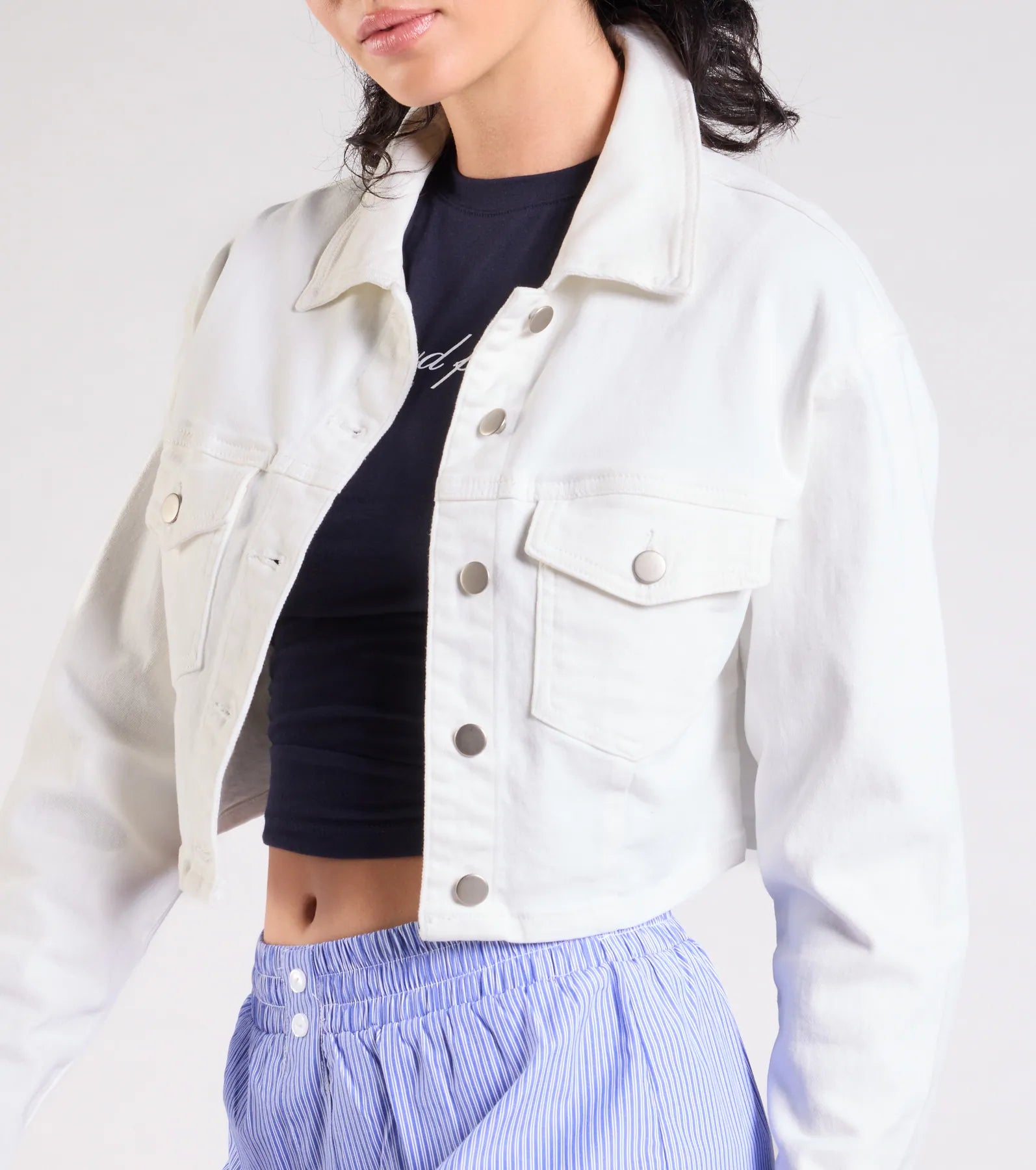 Trendy Classic Cropped Denim Jacket - Image 8
