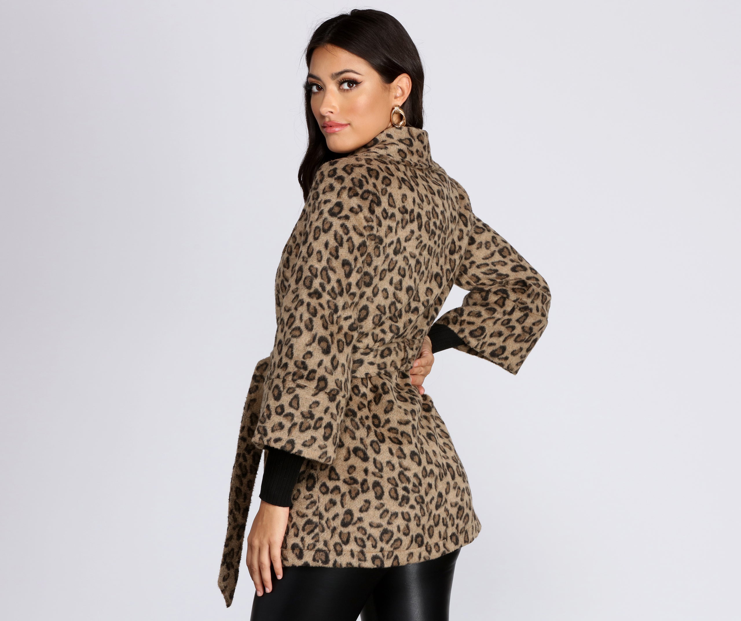 Collared Faux Fur Leopard Coat - Image 2