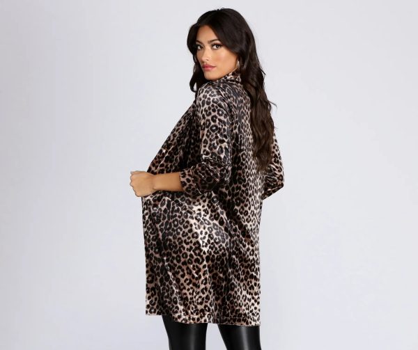 Sassy Sophiscation Velvet Blazer - Image 3