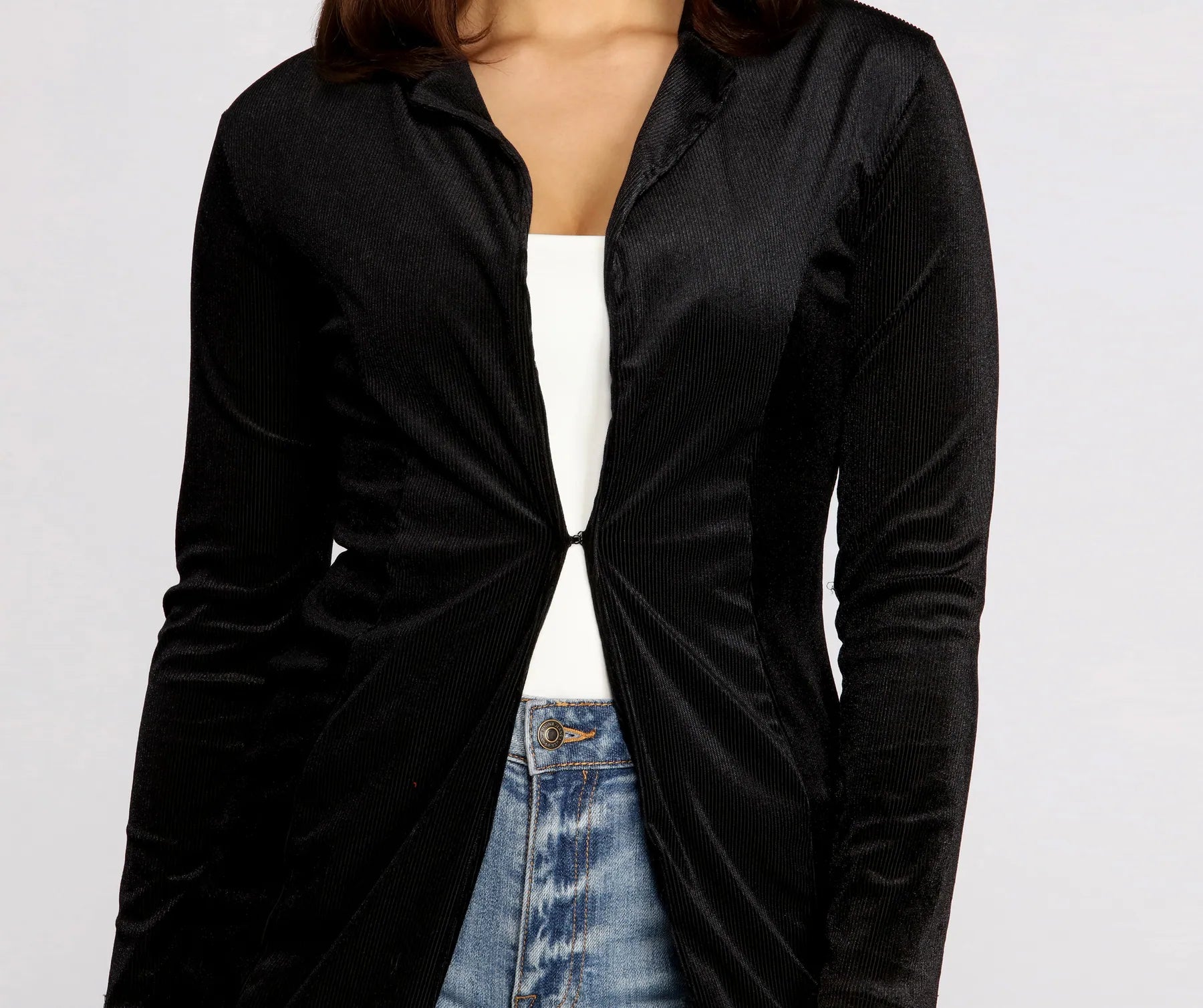 Young And Free Velvet Blazer - Image 3