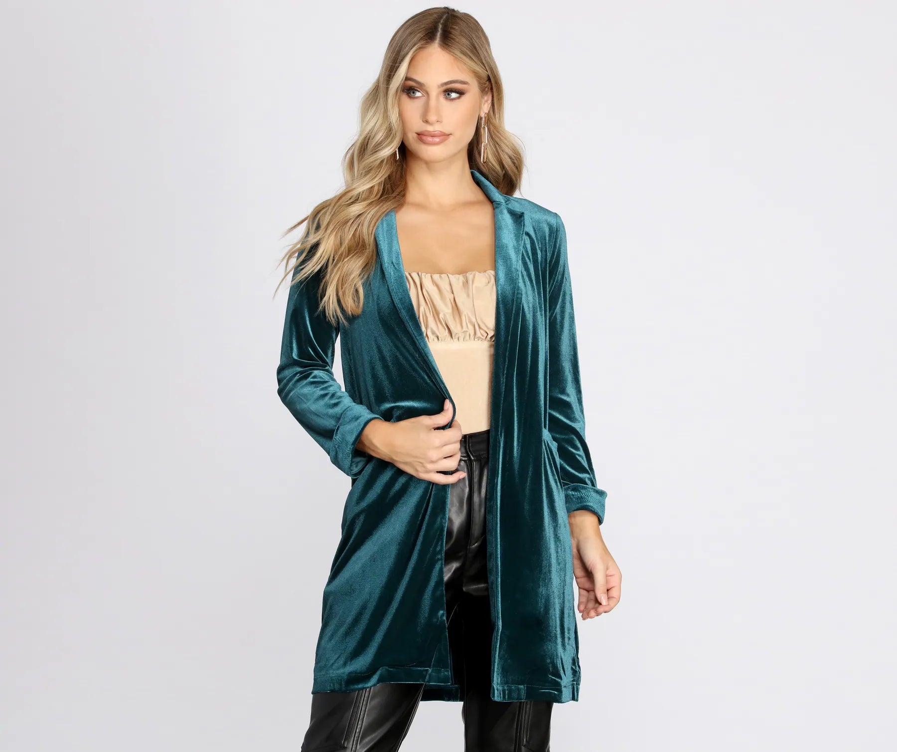Oversized Luxe Velvet Blazer - Image 5