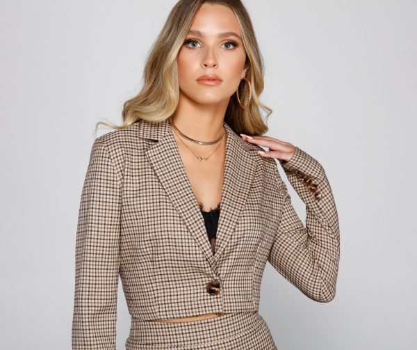 Preppy Chic Plaid Cropped Blazer - Image 4