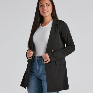 Classic Silhouette Buttoned Blazer