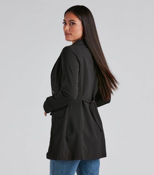 Classic Silhouette Buttoned Blazer - Image 5