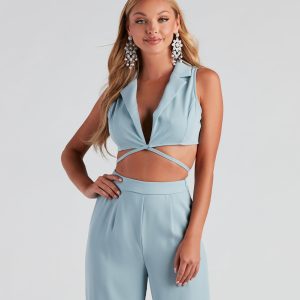 Structured And Chic Cropped Vest