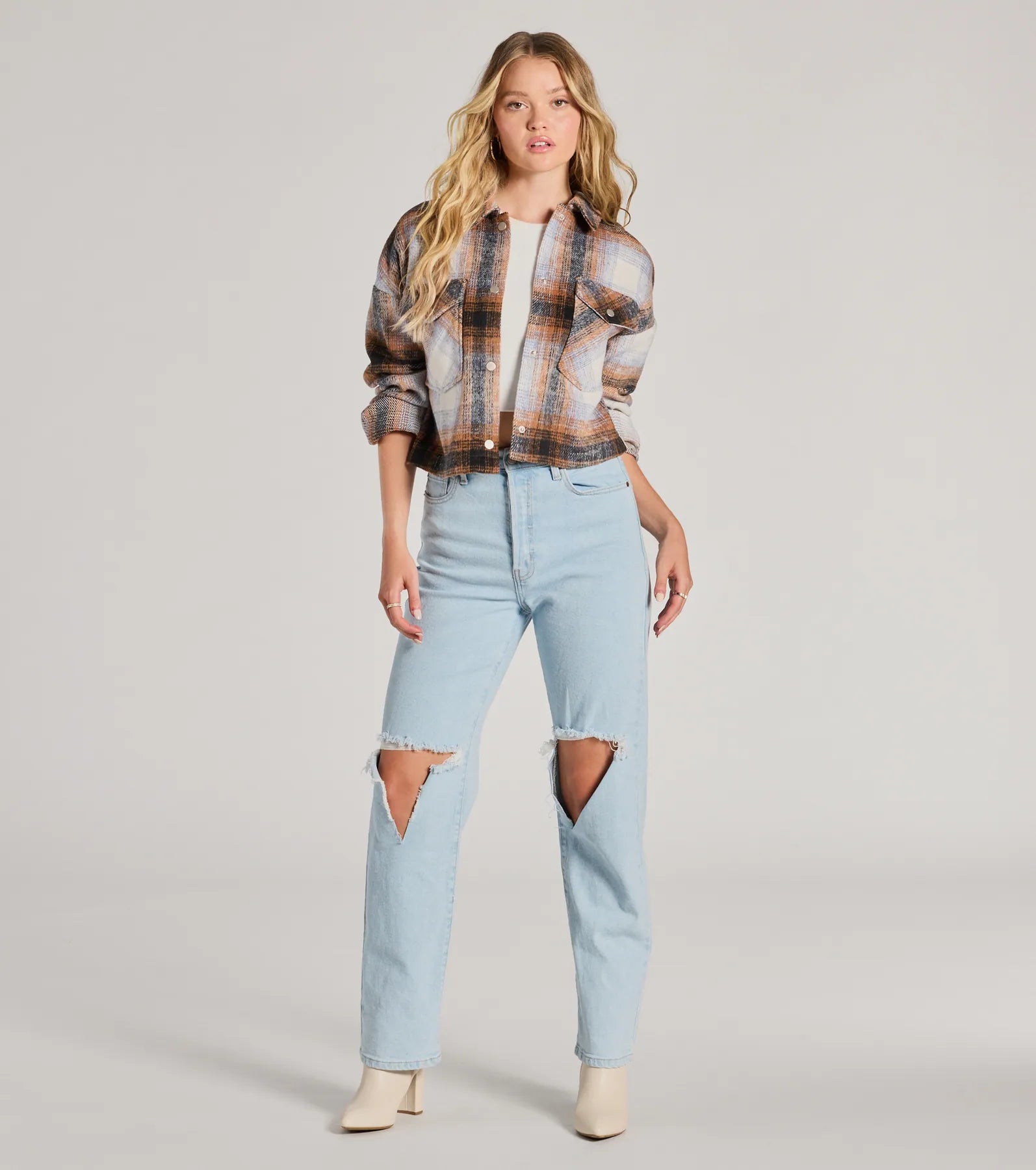 Cozy Cute Plaid Woven Cropped Shacket - Image 3