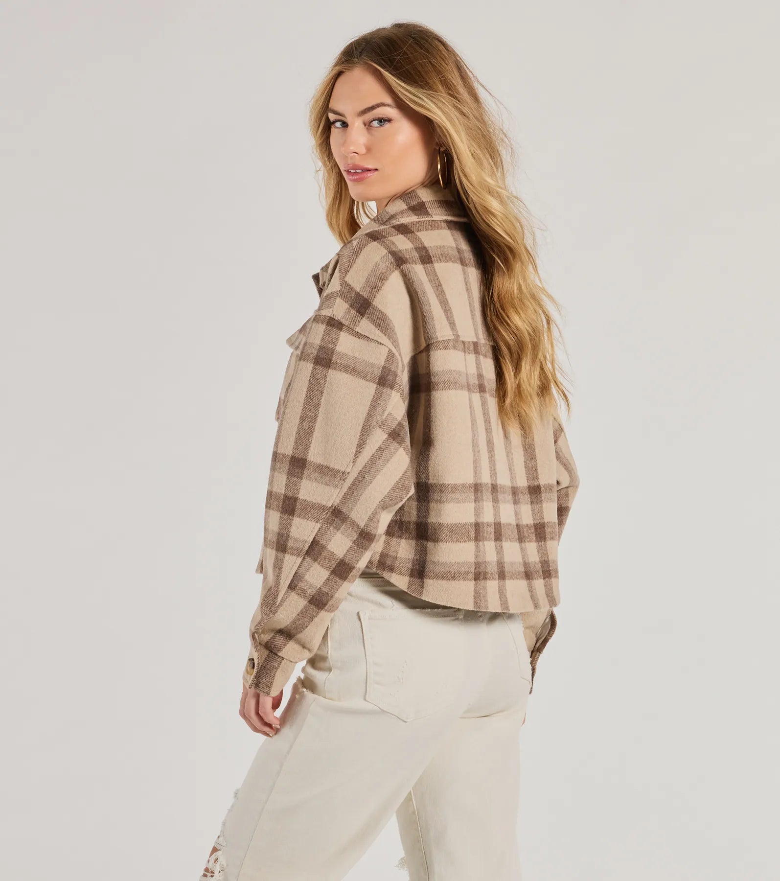 Perfectly Plaid Woven Oversized Cropped Shacket - Image 2