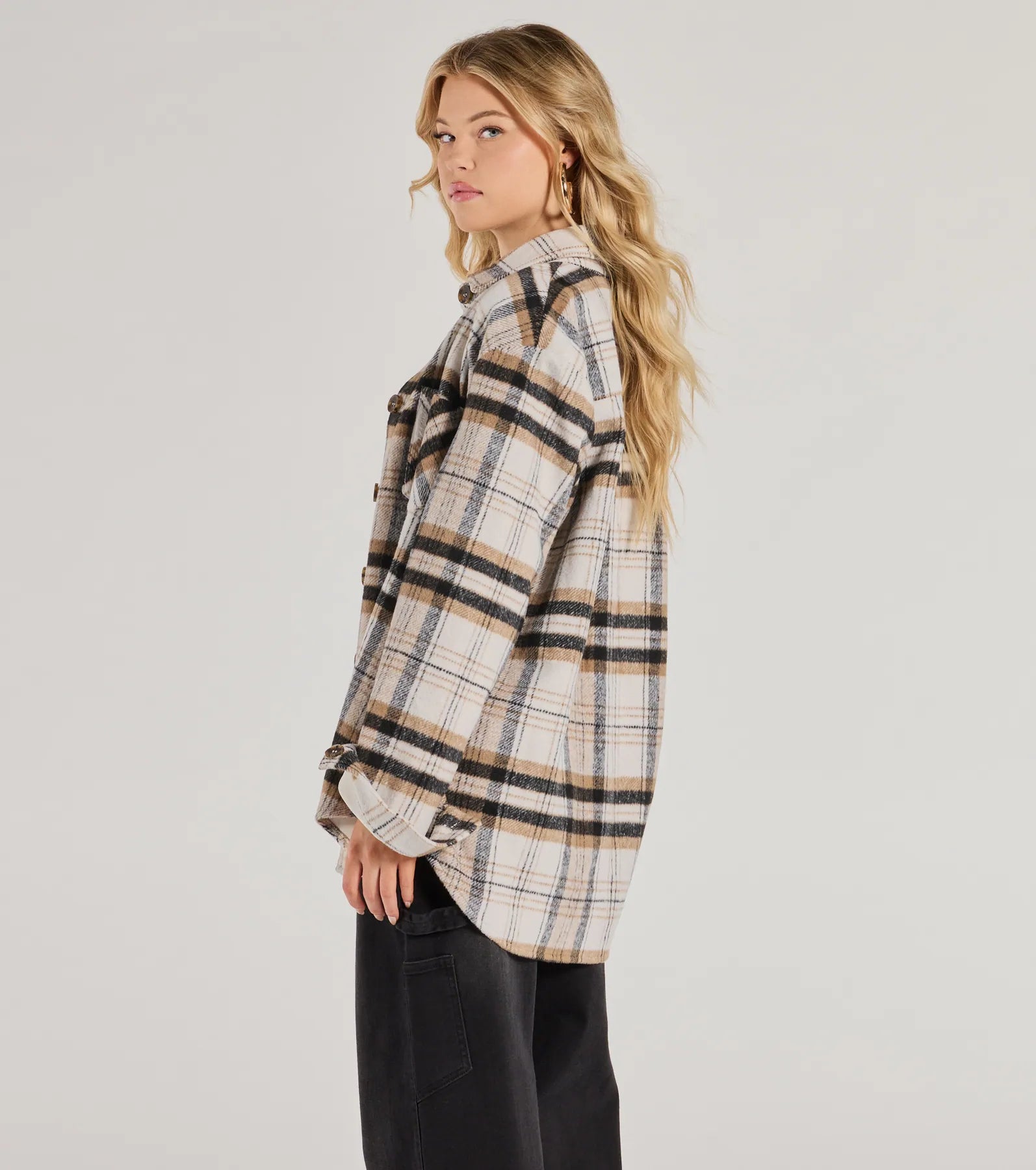 Cozy Layer Plaid Woven Shacket - Image 2