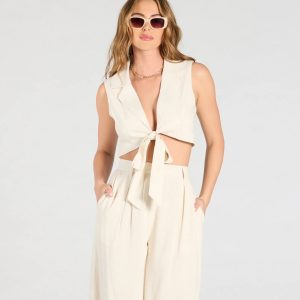 Beachy Chic Tie-Front Vest With Linen