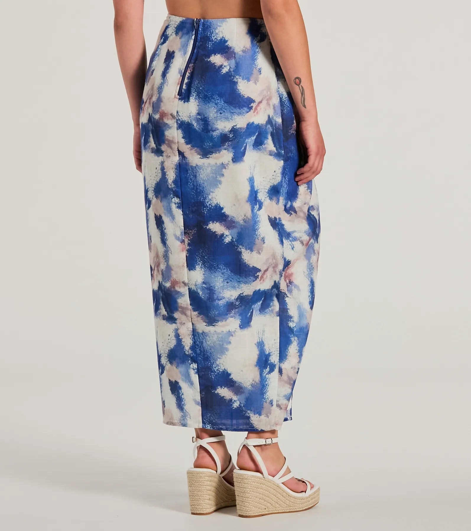 Chic Muse Watercolor Wrap-Slit Midi Skirt - Image 2