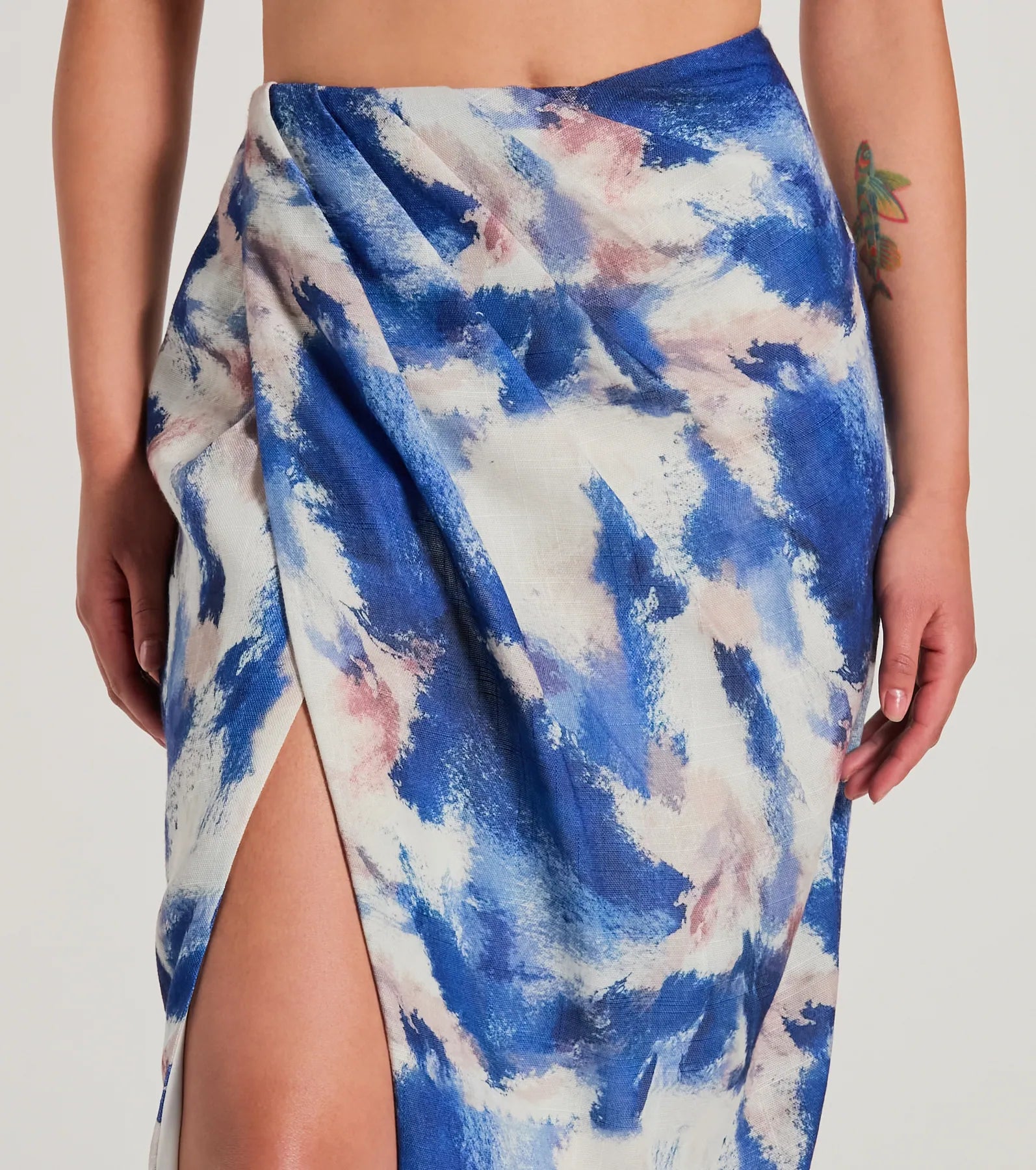 Chic Muse Watercolor Wrap-Slit Midi Skirt - Image 4