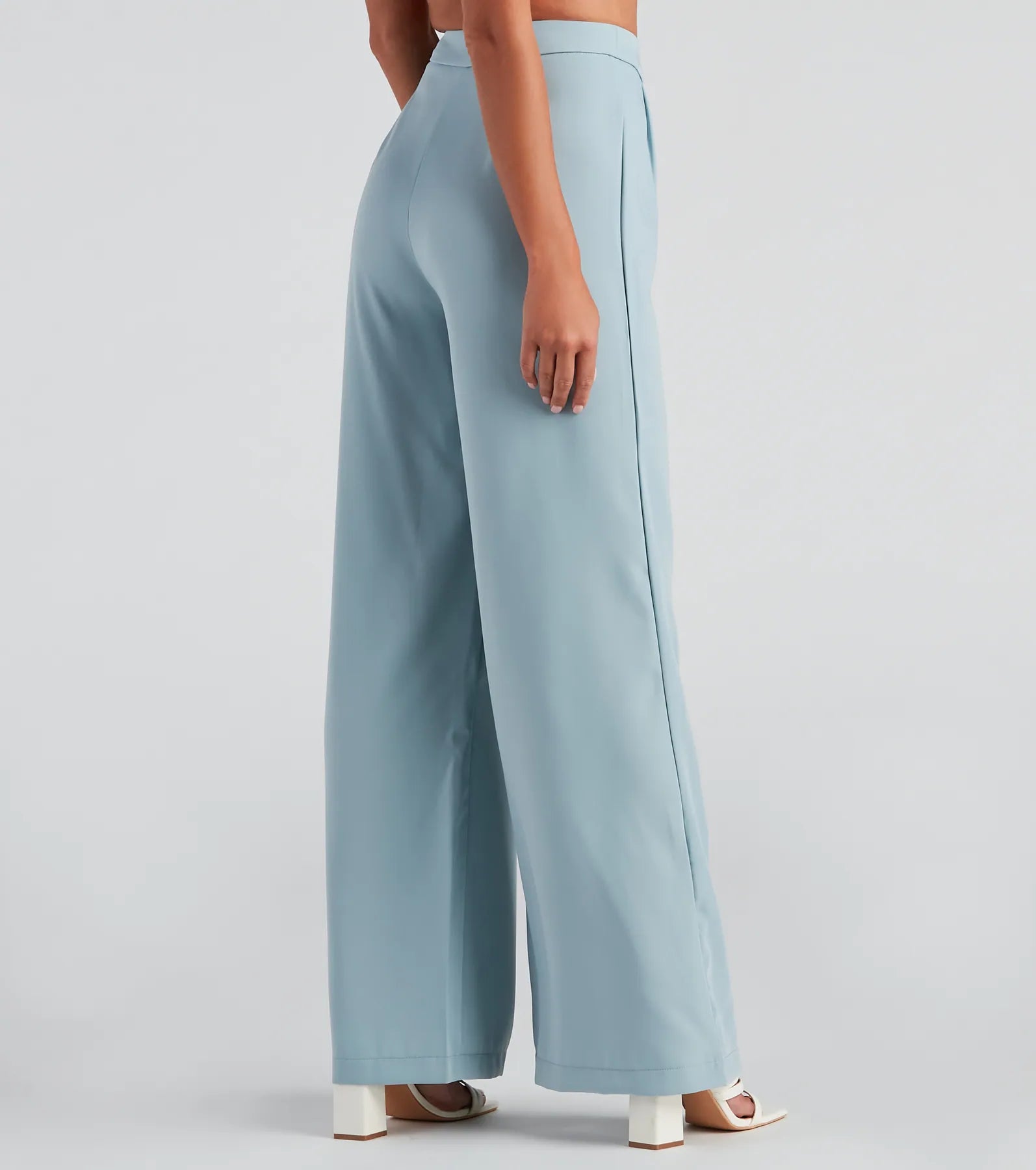 Structured And Chic Wide-Leg Pants - Image 3