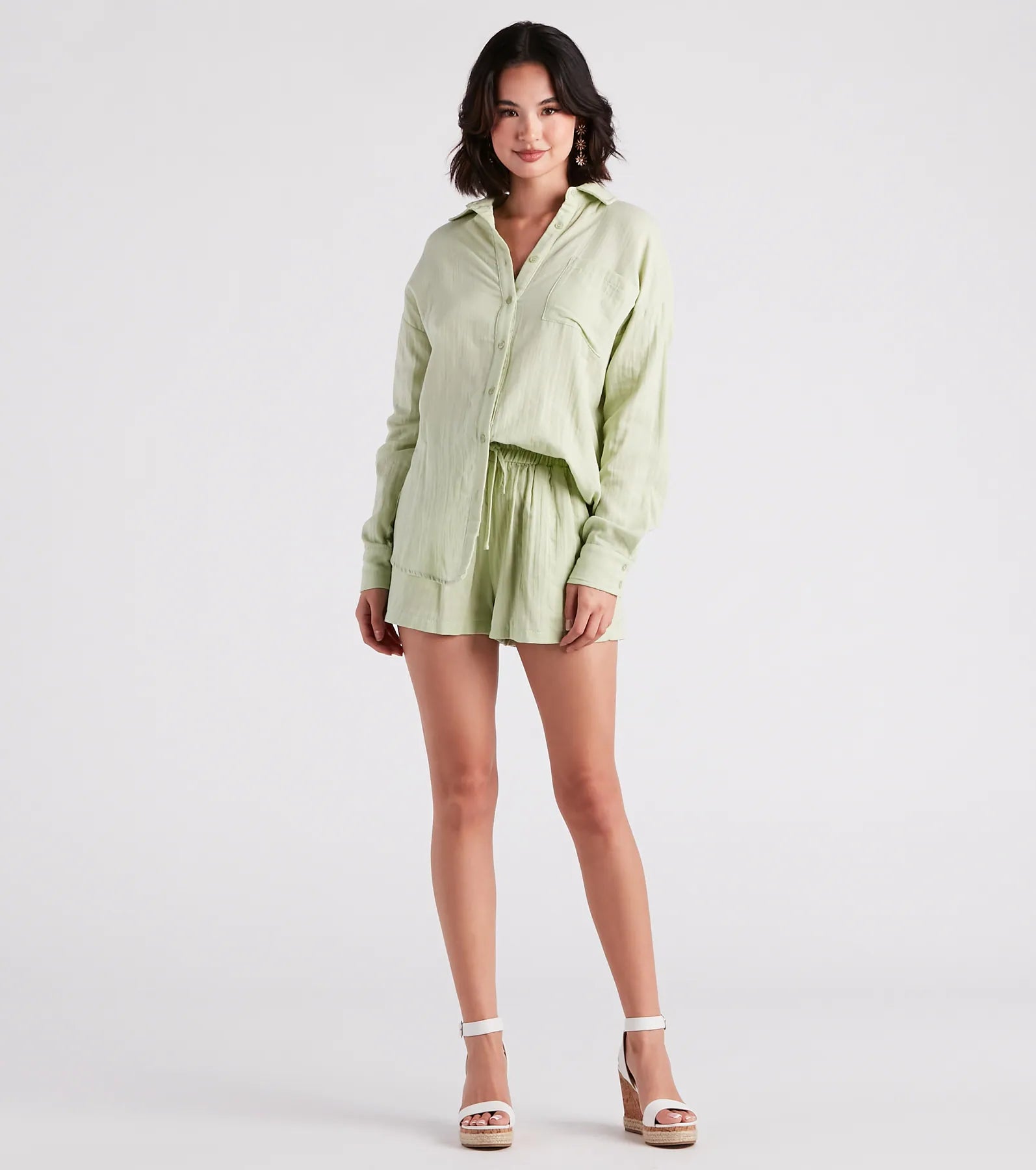 Coastal Cute Linen Top And Shorts Set - Image 3