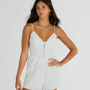 Sweet Aura Sleeveless Sweetheart Eyelet Romper