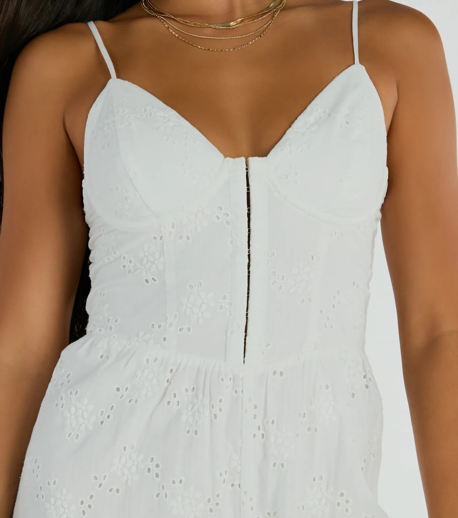 Sweet Aura Sleeveless Sweetheart Eyelet Romper - Image 4