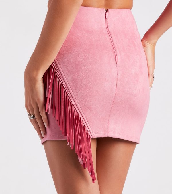 Cowgirl-Chic Fringe Mini Skirt - Image 3