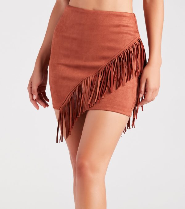 Cowgirl-Chic Fringe Mini Skirt - Image 12