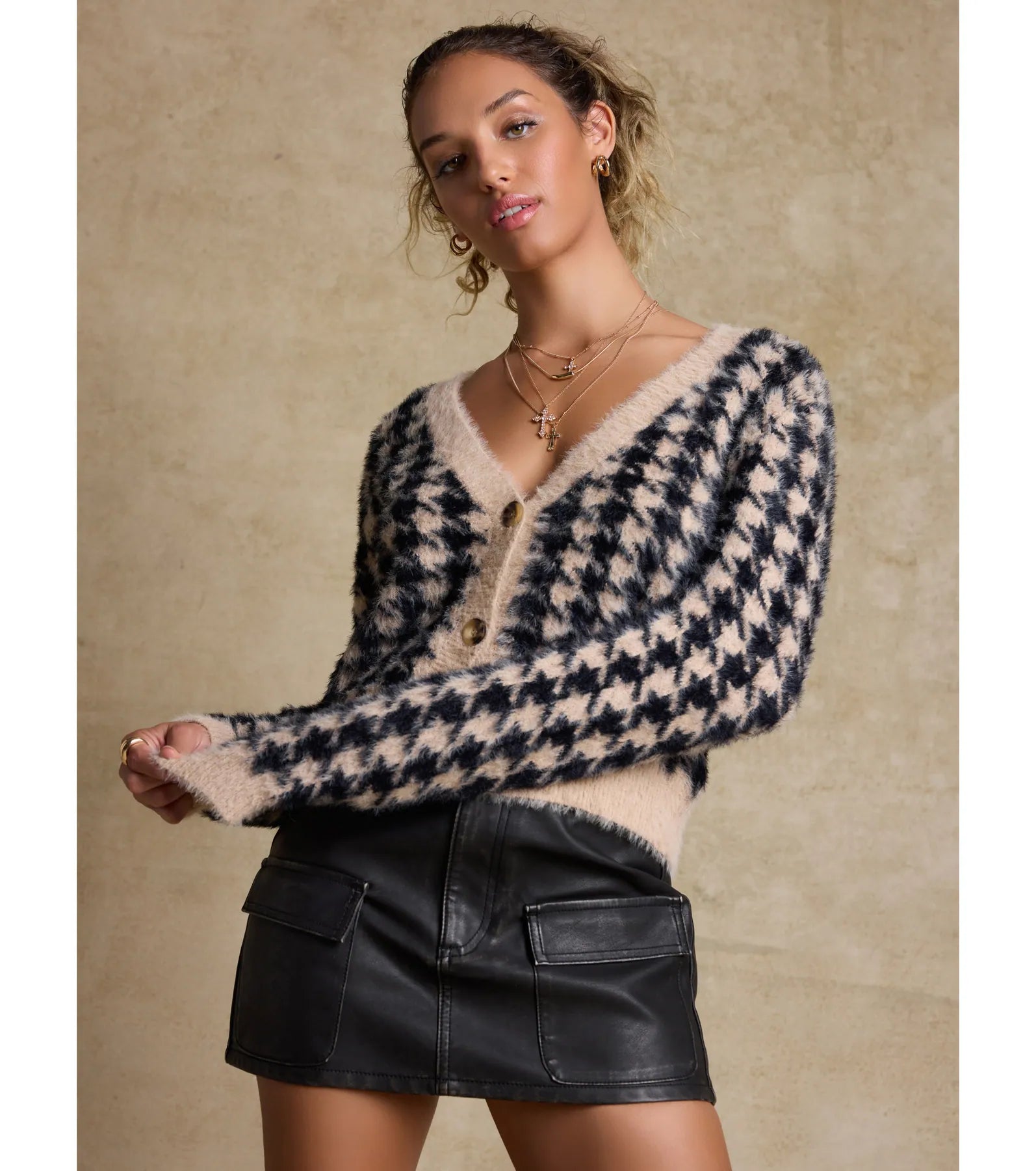 Cool-Girl Sleek Faux Leather Cargo Mini Skirt - Image 2
