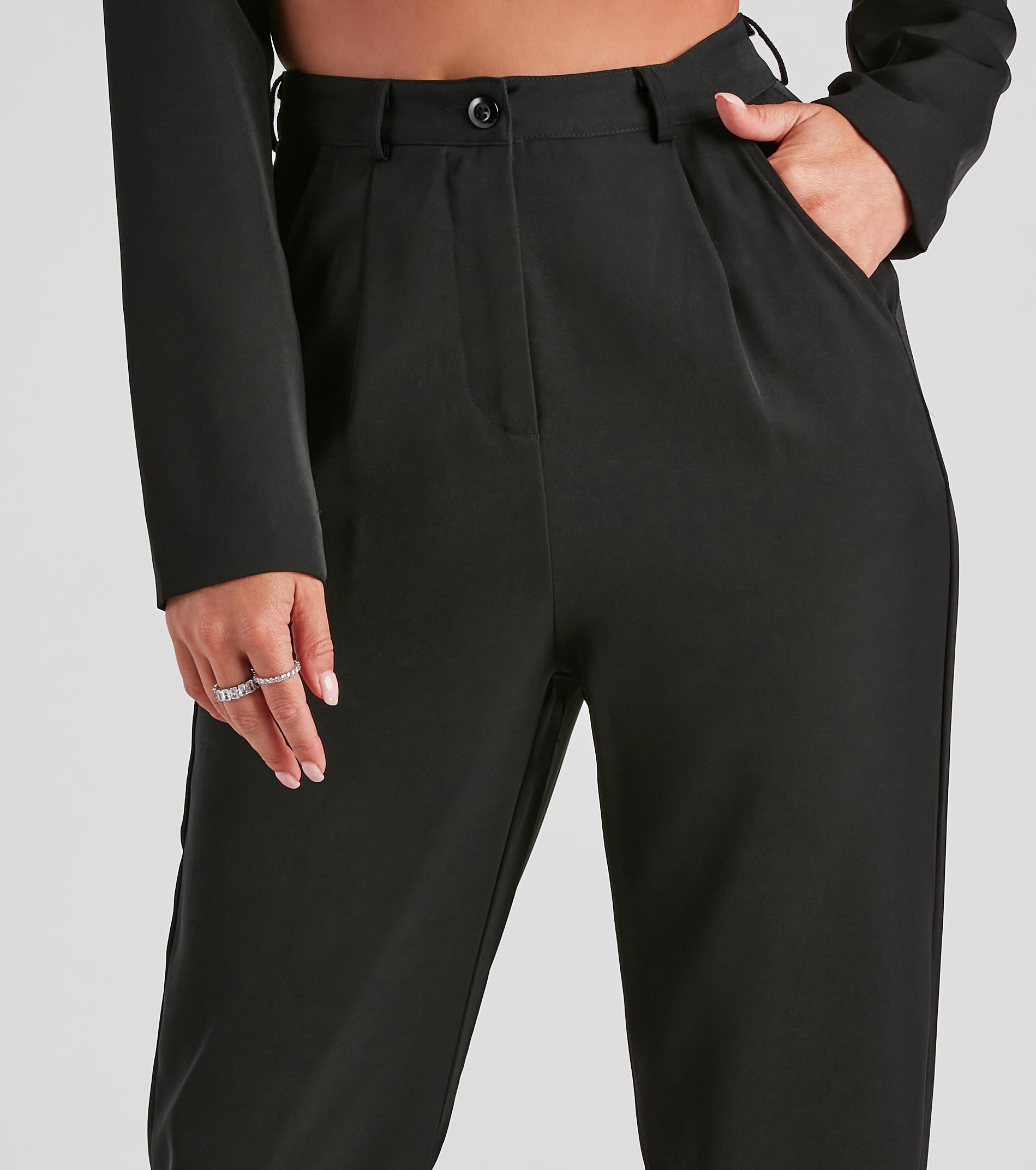 Effortless And Elevated Wide-Leg Pants - Image 4