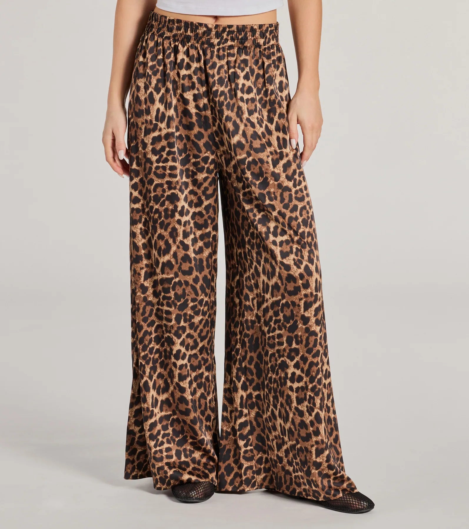 Lavish Leopard Print Palazzo Wide-Leg Pants - Image 4