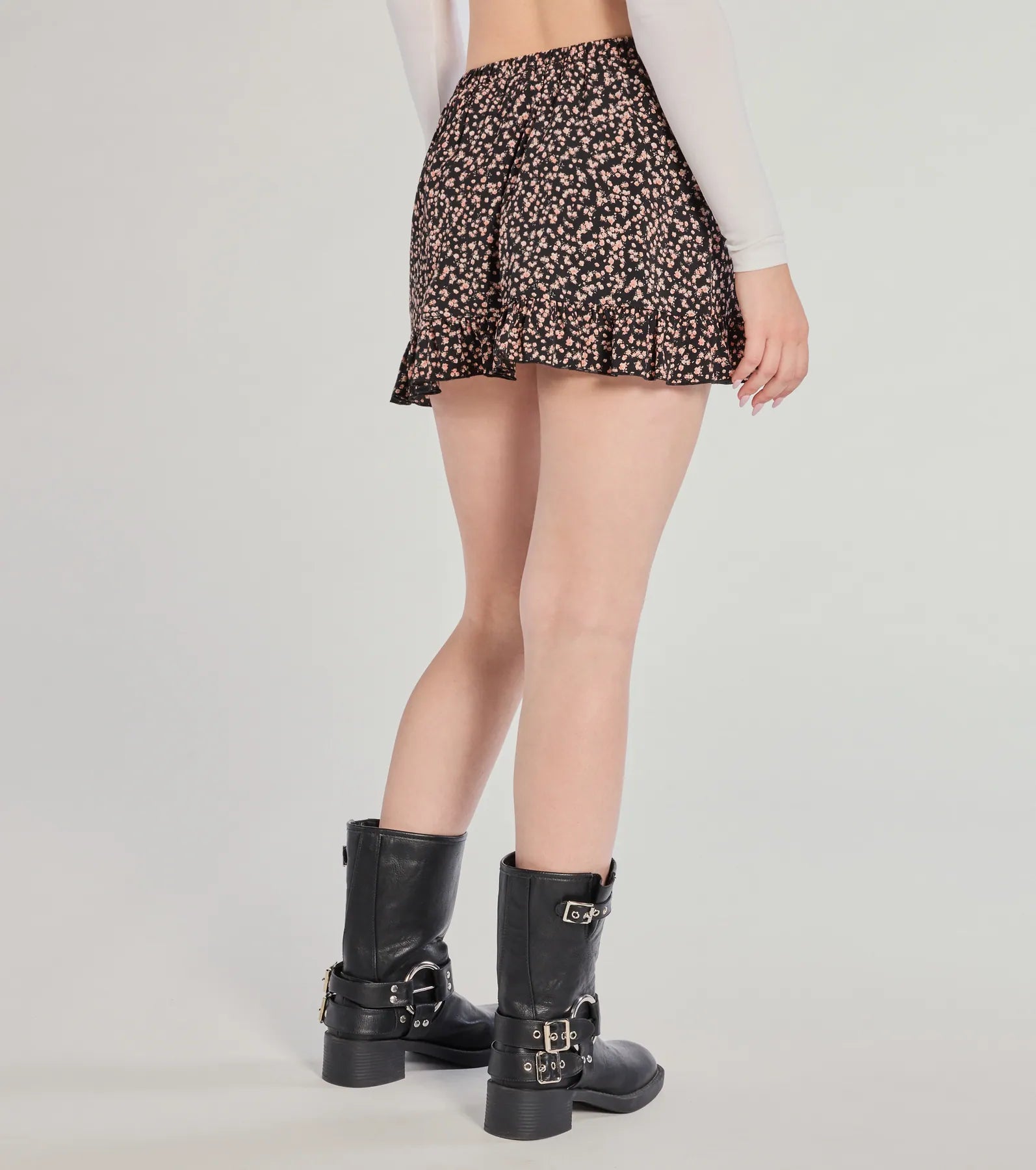 Perfect Date Tie Waist Floral Ruffle Skort - Image 2