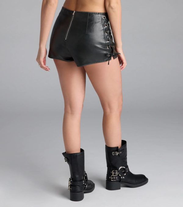 Good Girl Vibes Lace-Up Hot Shorts - Image 3