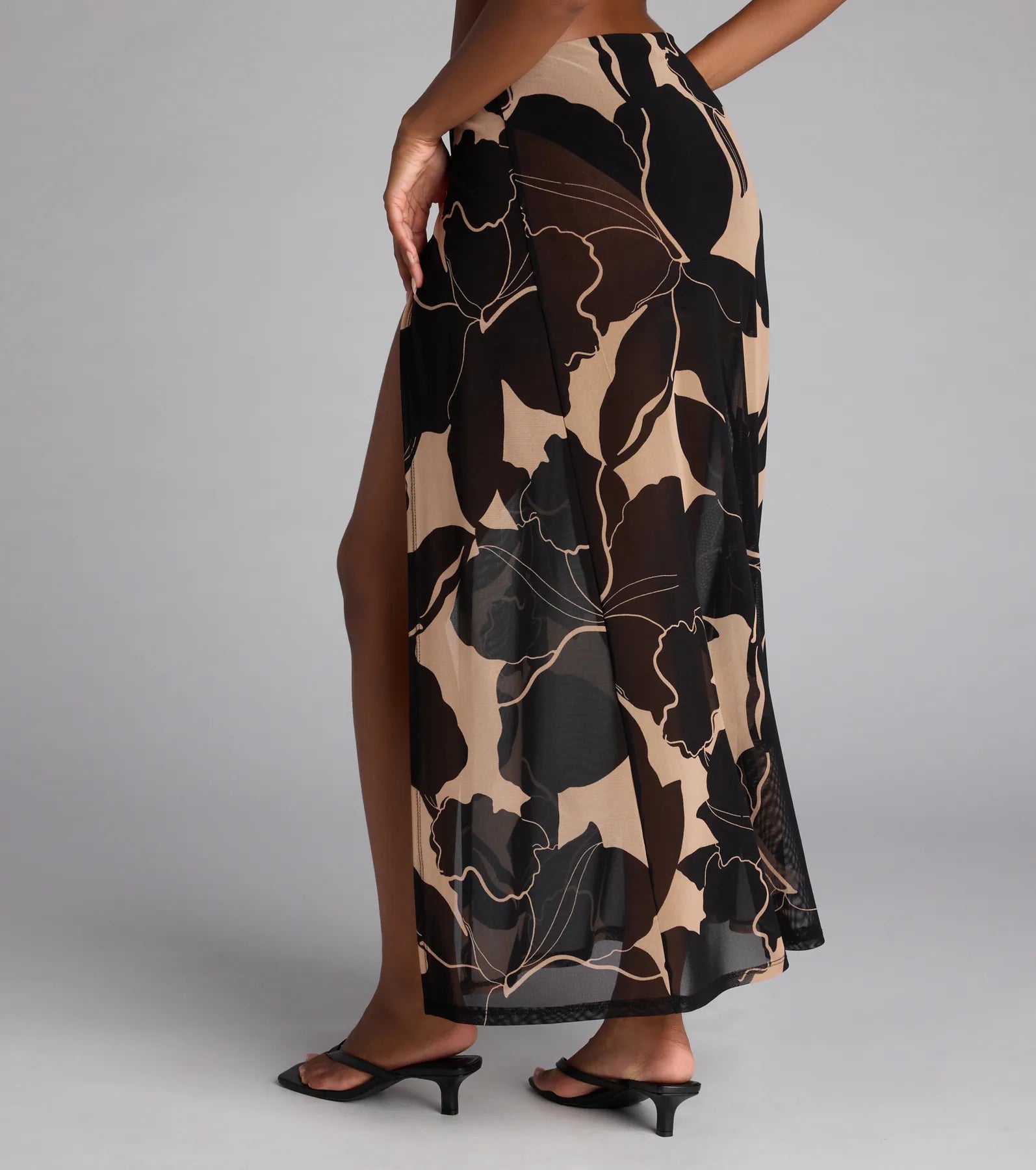Resort Calling Mesh Slit Maxi Skirt - Image 2