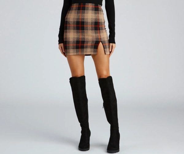 Perfectly Chic Plaid Mini Skirt - Image 3