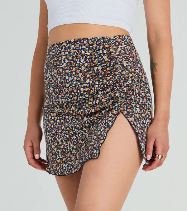 Effortless Beauty High Rise Floral Mini Skirt - Image 2