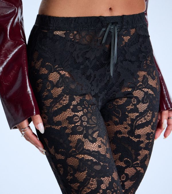 Lace Games Ruffle Capri Pants - Image 3