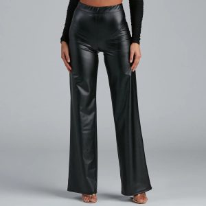 Trendsetting Moment Faux Leather Pants