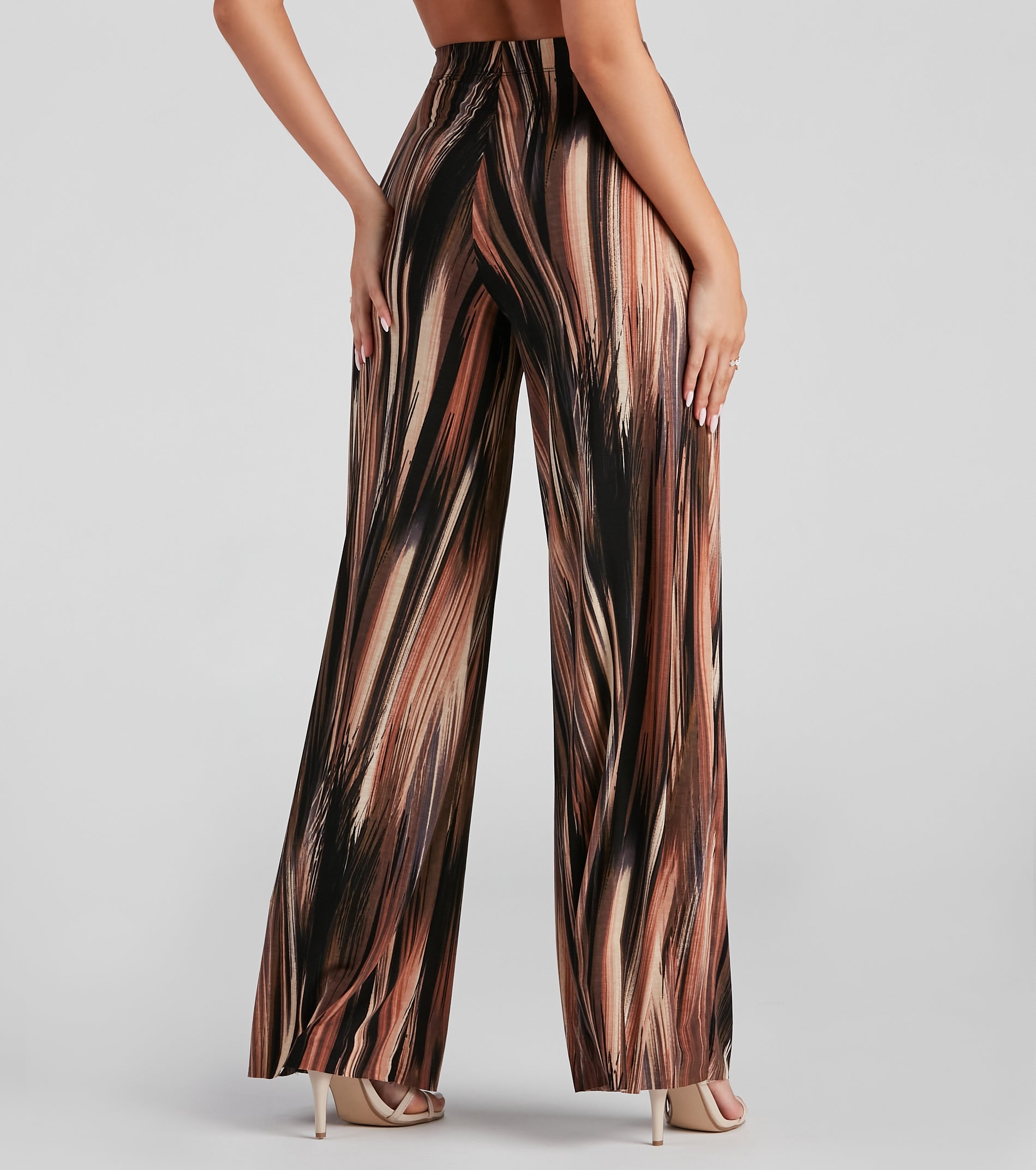 It-Girl Status Printed Pants - Image 3