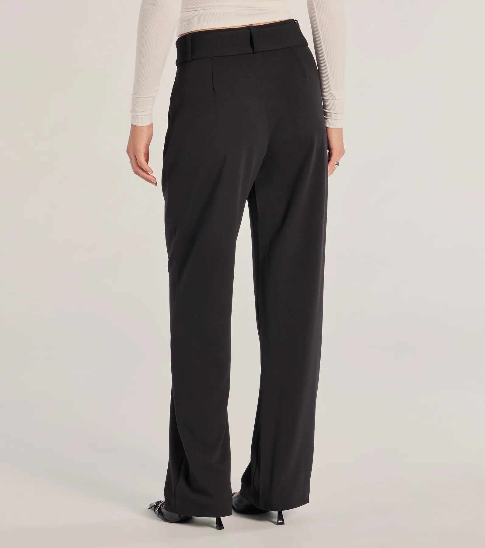 Sleek Impression Belted Straight-Leg Trouser Pants - Image 3