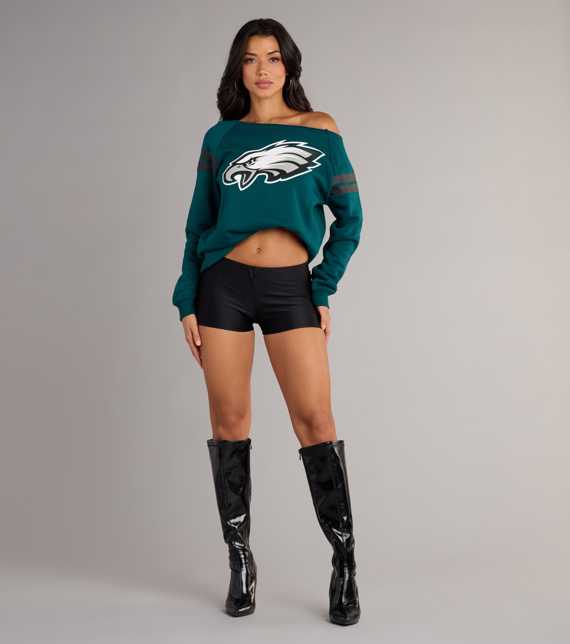 Sleek And Stunning Mid-Rise Hot Shorts - Image 8