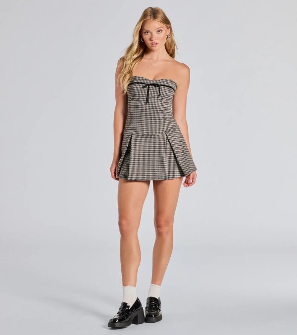 Preppy Glam Strapless Pleated Plaid Romper - Image 4