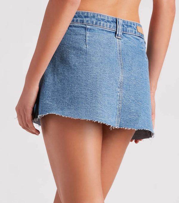 Carefree Cutie Low-Rise Pleated Denim Skirt - Image 3